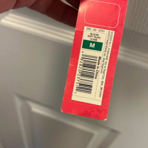 Sheer top - Size Medium (NWT) - Picture 5 of 5